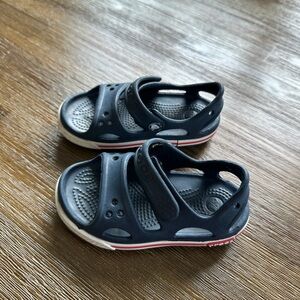 CROCS Toddler Dark Blue Sandals size 6